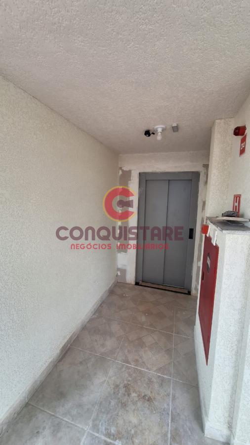 Apartamento à venda com 2 quartos, 40m² - Foto 9