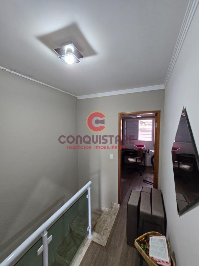 Sobrado à venda com 3 quartos, 120m² - Foto 1