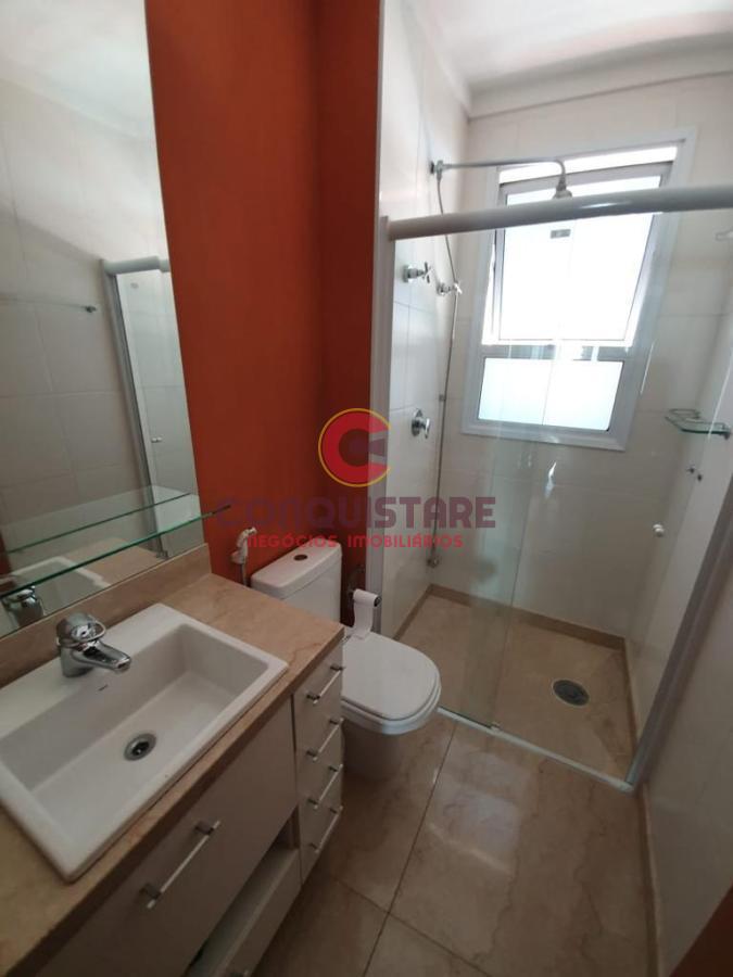 Apartamento para alugar com 3 quartos, 202m² - Foto 9