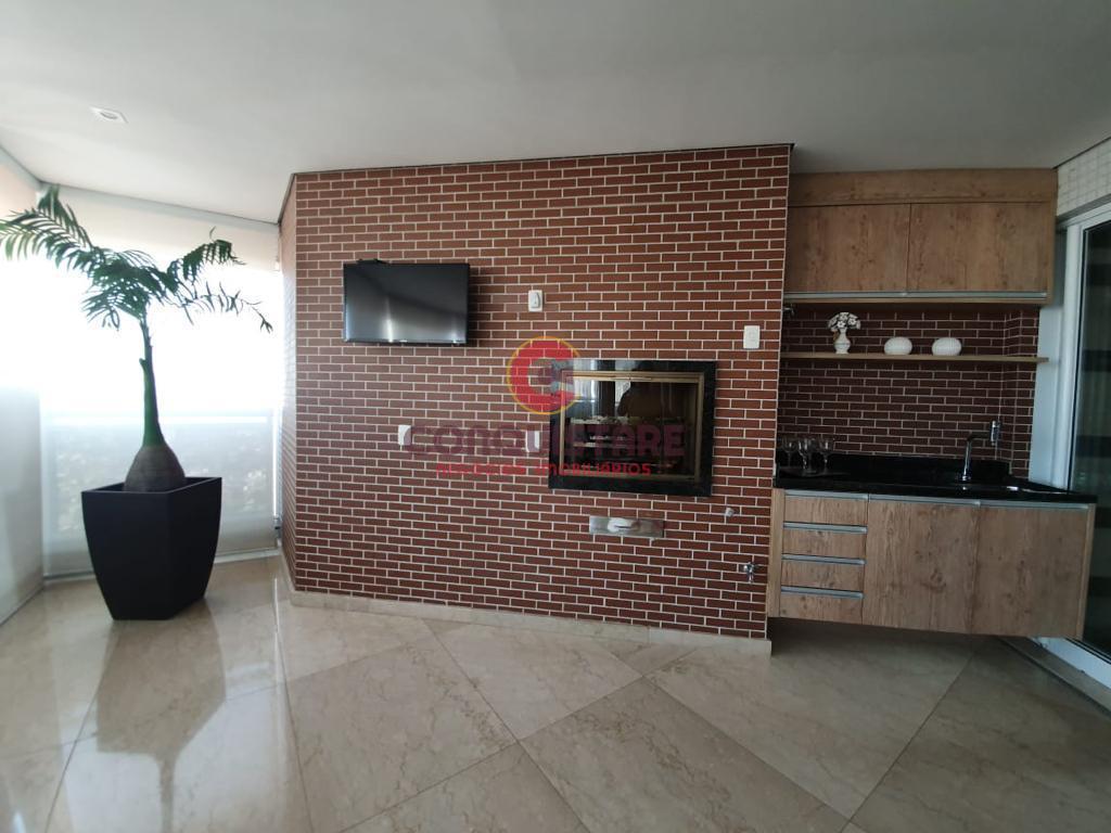 Apartamento para alugar com 3 quartos, 202m² - Foto 2