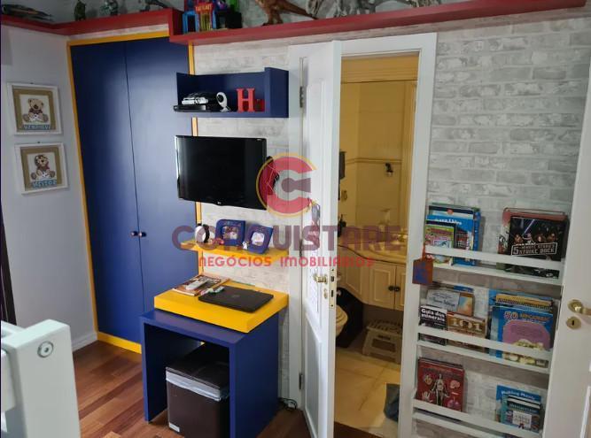 Apartamento à venda com 4 quartos, 215m² - Foto 3