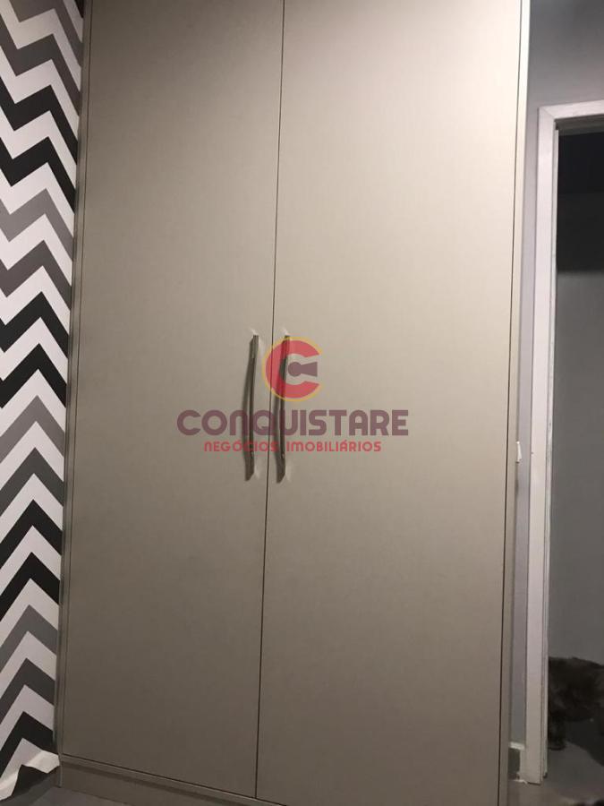 Apartamento à venda com 2 quartos, 65m² - Foto 2