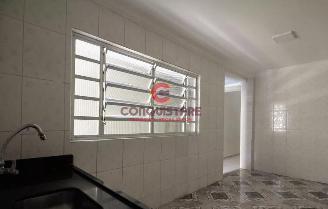 Casa para alugar com 4 quartos, 260m² - Foto 2