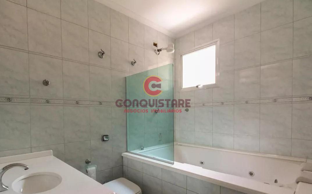 Casa para alugar com 4 quartos, 260m² - Foto 13