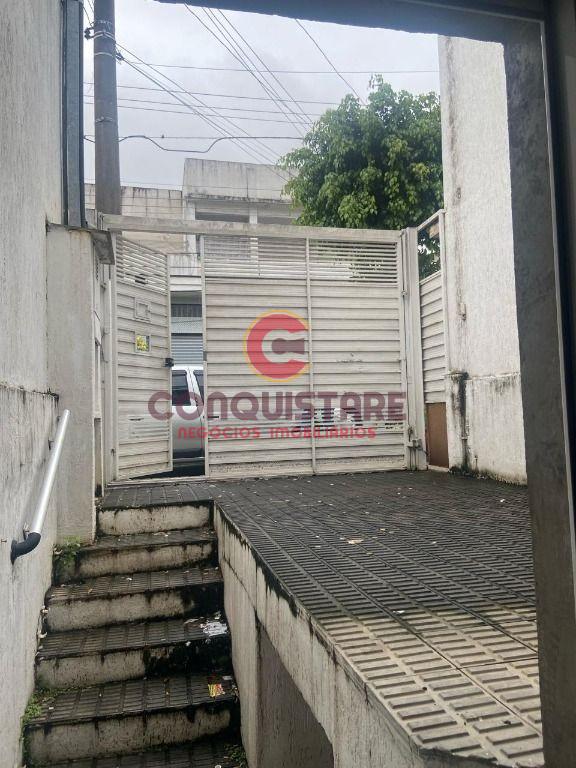 Sobrado para alugar com 2 quartos, 52m² - Foto 1