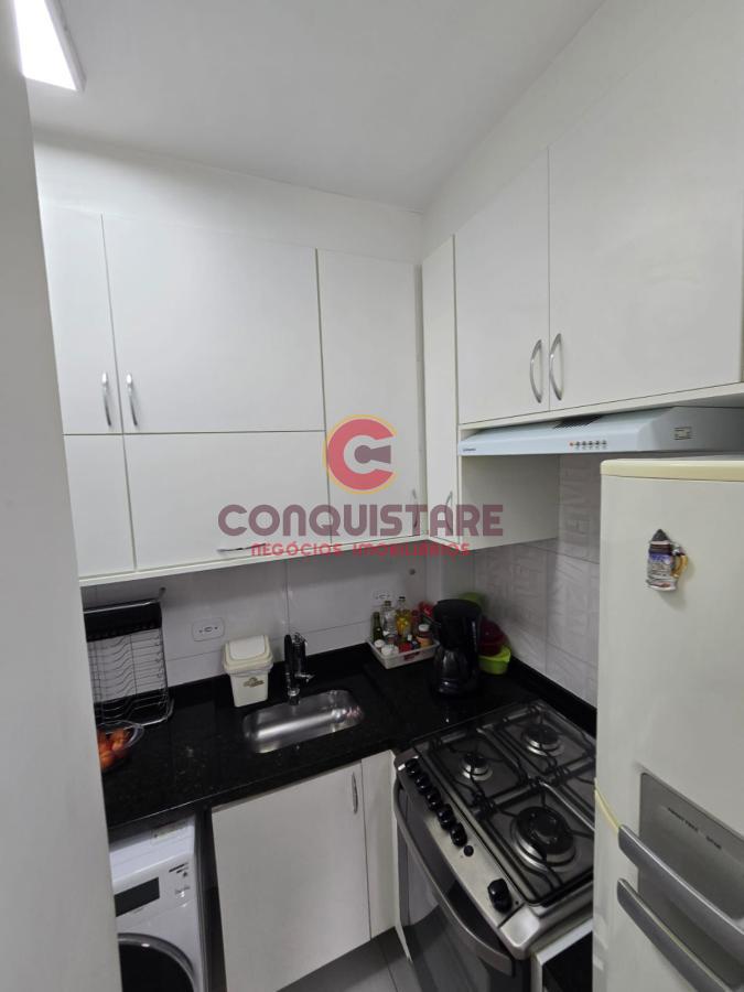 Apartamento à venda com 2 quartos, 38m² - Foto 2