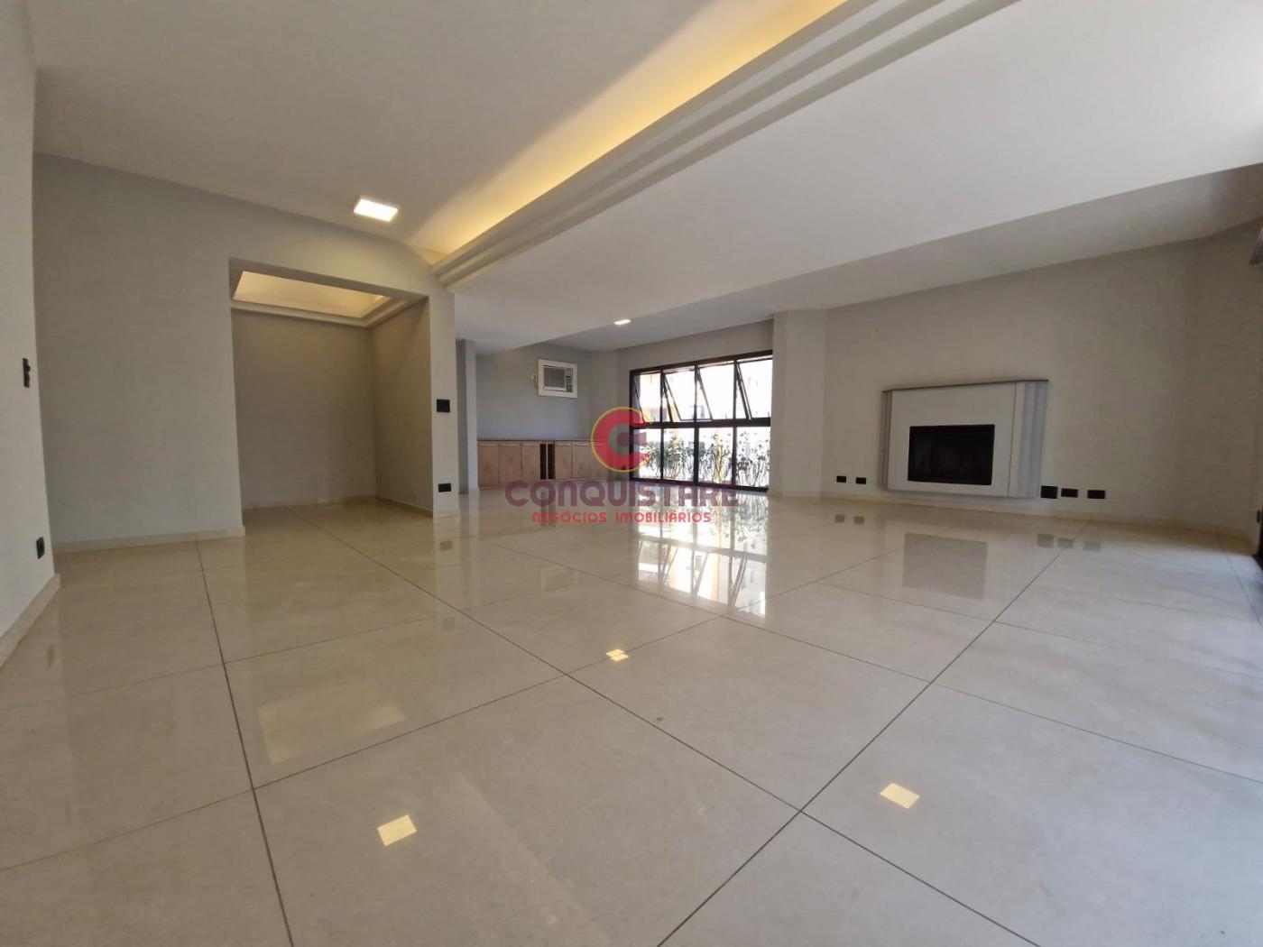 Apartamento à venda com 4 quartos, 216m² - Foto 1