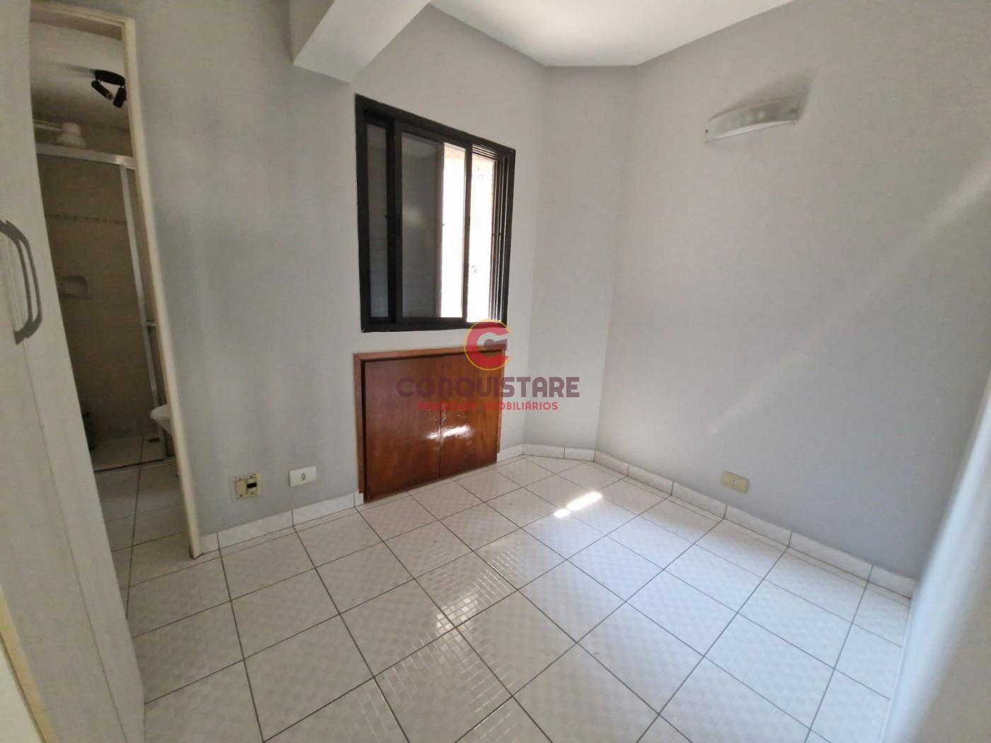 Apartamento à venda com 4 quartos, 216m² - Foto 27