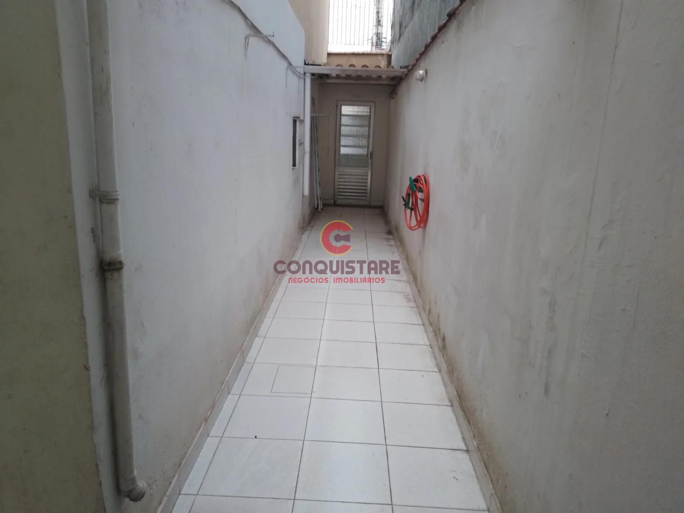 Sobrado à venda com 3 quartos, 150m² - Foto 1