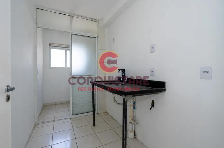 Apartamento à venda com 3 quartos, 61m² - Foto 2