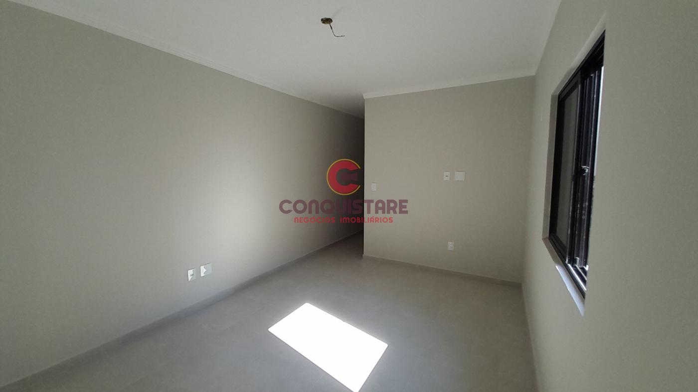 Casa à venda com 3 quartos, 164m² - Foto 7