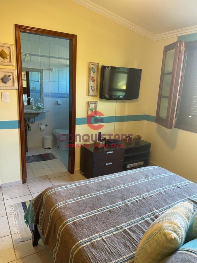 Casa à venda com 4 quartos, 360m² - Foto 17