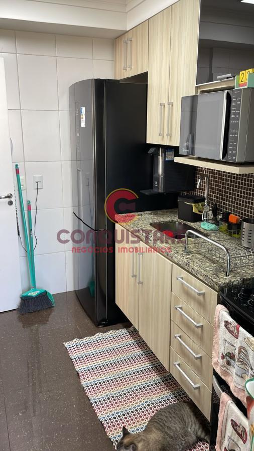 Apartamento à venda com 3 quartos, 93m² - Foto 8