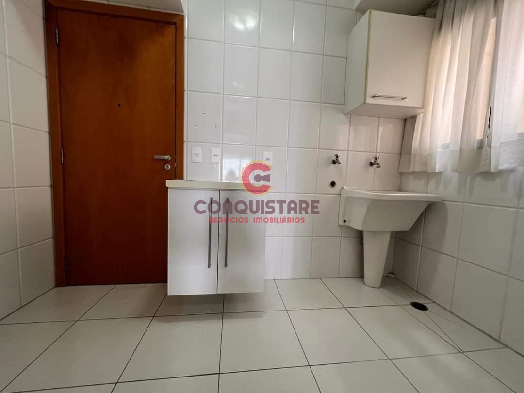 Apartamento para alugar com 3 quartos, 89m² - Foto 3