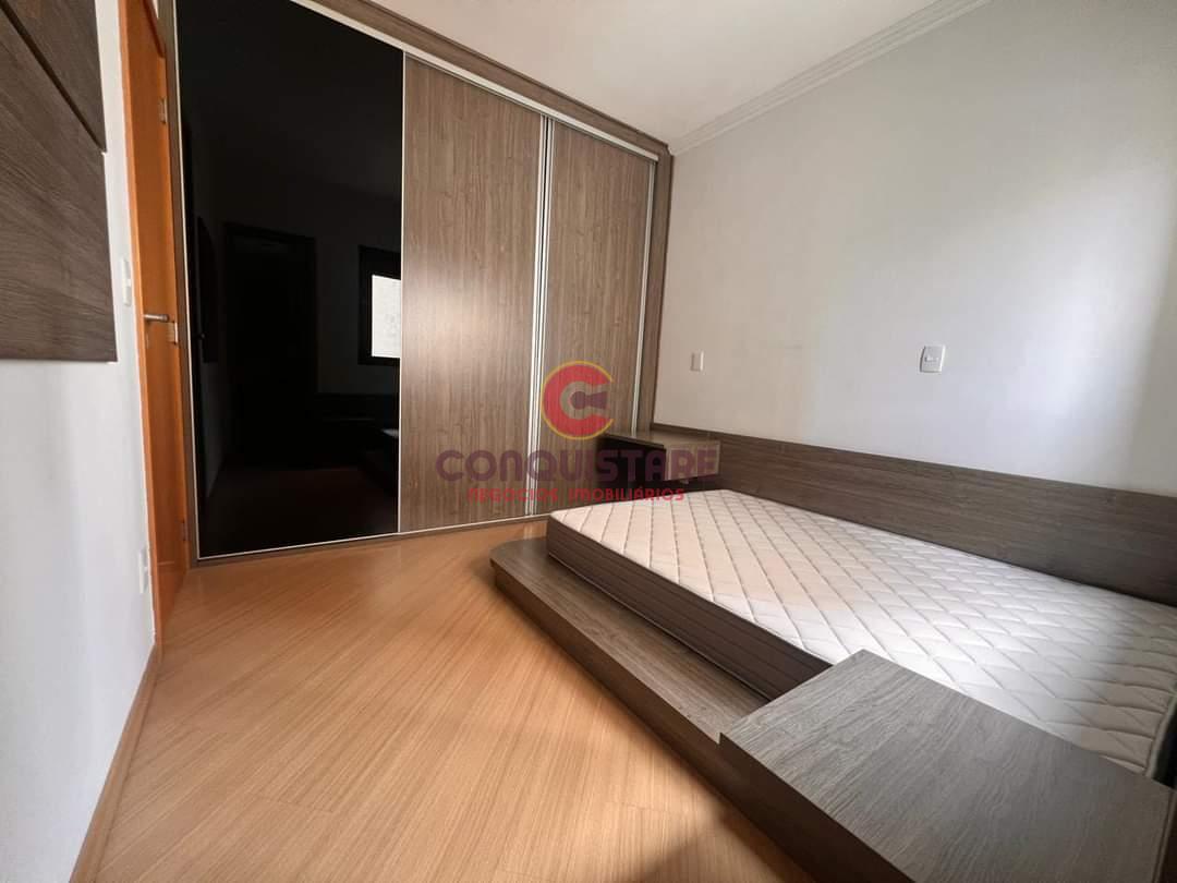 Apartamento para alugar com 3 quartos, 89m² - Foto 2