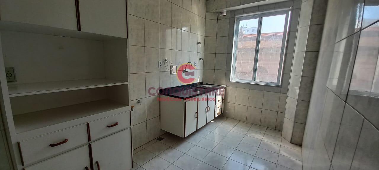 Apartamento para alugar com 2 quartos, 80m² - Foto 14