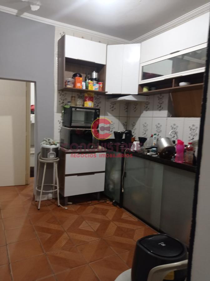 Casa à venda com 2 quartos, 300m² - Foto 10