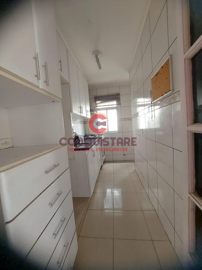 Apartamento à venda com 2 quartos, 44m² - Foto 2