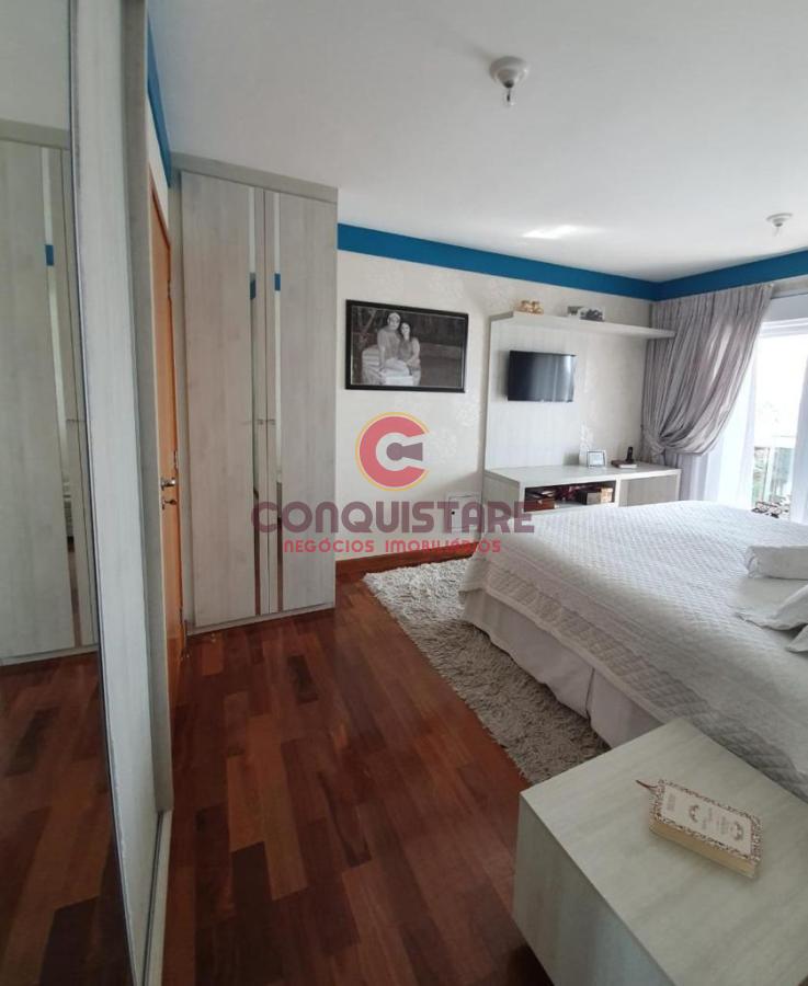 Apartamento à venda com 3 quartos, 202m² - Foto 3