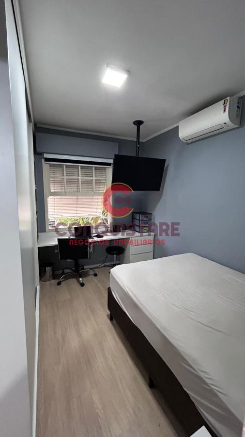 Apartamento à venda com 3 quartos, 136m² - Foto 3