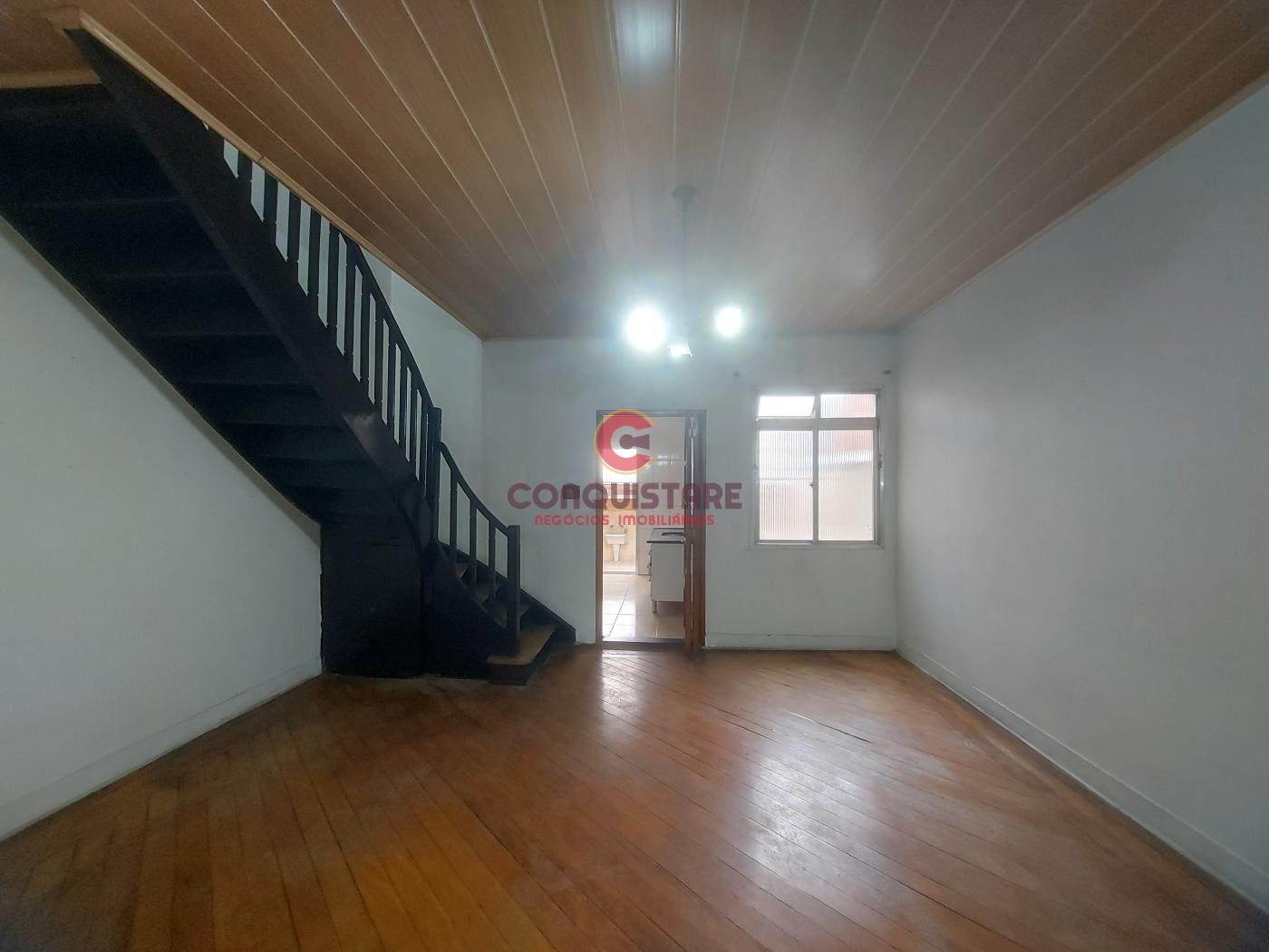 Casa à venda com 3 quartos, 150m² - Foto 1